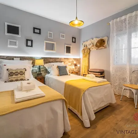 Apartament 7 Styles By Raspberry Cascade *