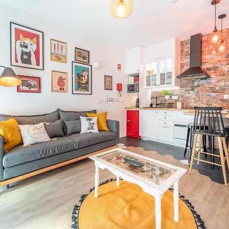 Apartament 7 Styles By Raspberry Cascade