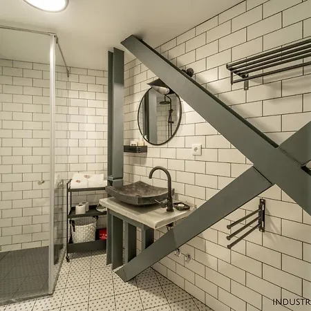 7 Styles By Raspberry Cascade *