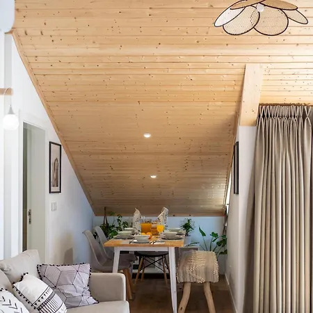 Apartman 7 Styles By Raspberry Cascade