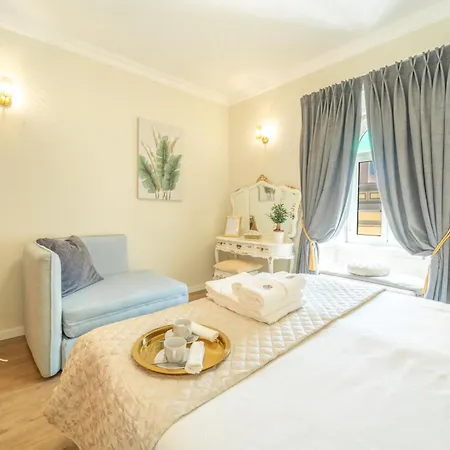 Apartman 7 Styles By Raspberry Cascade *