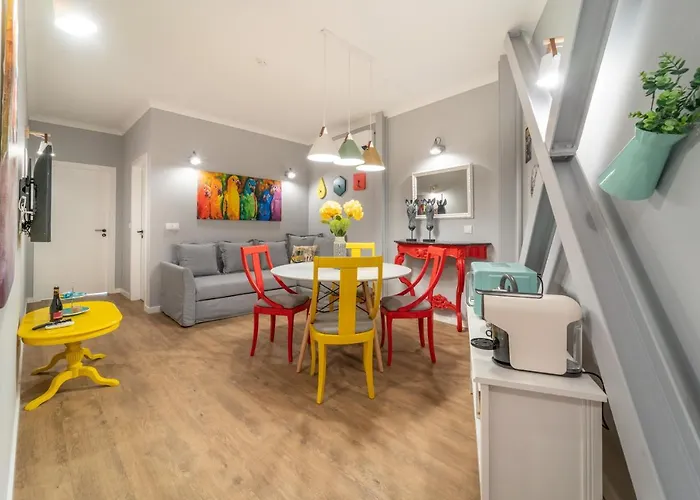 Apartment 7 Styles By Raspberry Cascade Faro