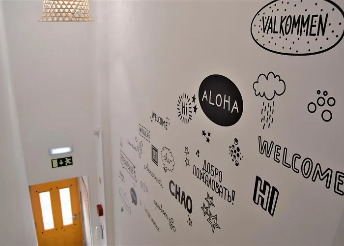 7 Styles By Raspberry Cascade Apartment