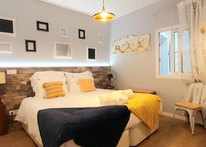 7 Styles By Raspberry Cascade Apartment Faro